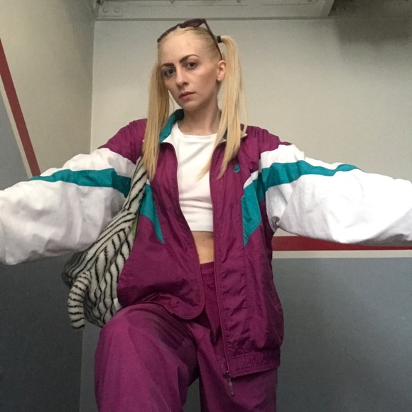 Meet Your Posher, Amy - Picture 8 of 16